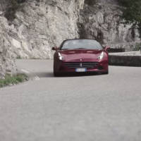 Ferrari California T reviewed by Raffaele De Simone (VIDEO)
