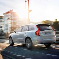 2015 Volvo XC90 T8 details emerge