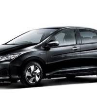 Honda Grace sedan unveiled in Japan