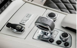 Mercedes-Benz SL63 AMG World Championship 2014 Collectors Edition by Hamilton and Rosberg