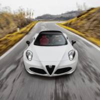 2015 Alfa Romeo 4C Spider unveiled in Detroit