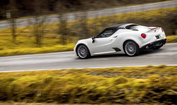 2015 Alfa Romeo 4C Spider unveiled in Detroit