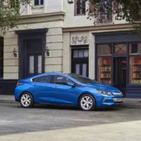 2016 Chevrolet Volt - Official pictures and details