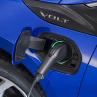 2016 Chevrolet Volt - Official pictures and details