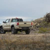 2016 Toyota Tacoma - Official pictures and details