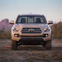 2016 Toyota Tacoma - Official pictures and details