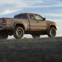 2016 Toyota Tacoma - Official pictures and details