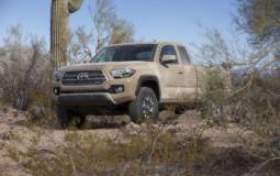 2016 Toyota Tacoma - Official pictures and details