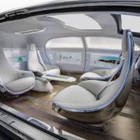 Mercedes-Benz F 015 Luxury in Motion concept revealed at 2015 CES