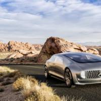 Mercedes-Benz F 015 Luxury in Motion concept revealed at 2015 CES