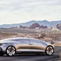 Mercedes-Benz F 015 Luxury in Motion concept revealed at 2015 CES