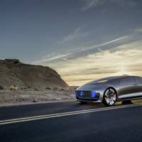 Mercedes-Benz F 015 Luxury in Motion concept revealed at 2015 CES