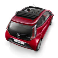 Toyota Aygo x-Wave introduced in UK