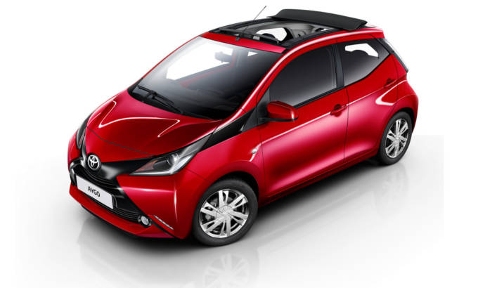 Toyota Aygo x-Wave introduced in UK