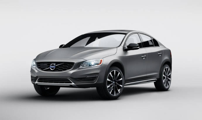 Volvo S60 Cross Country unveiled