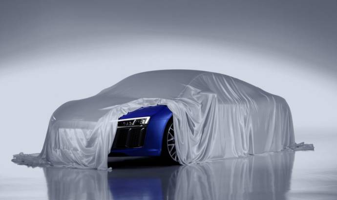 Audi R8 - First official teaser picture