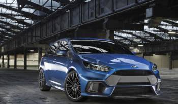 Ken Block drifts the new Ford Focus RS