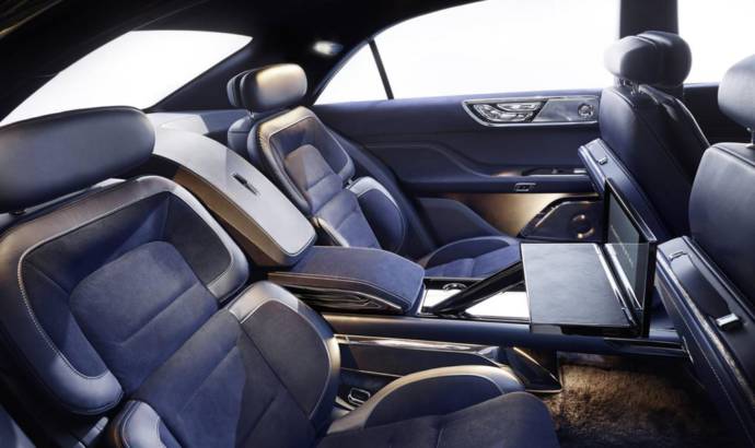 2015 Lincoln Continental Concept - Official pictures and details