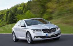 2015 Skoda Superb launched in UK