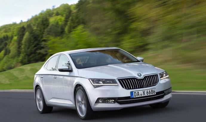 2015 Skoda Superb launched in UK