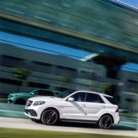 2016 Mercedes GLE facelift introduced