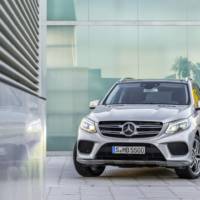 2016 Mercedes GLE facelift introduced