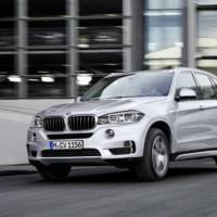 BMW X5 xDrive40e - First official video