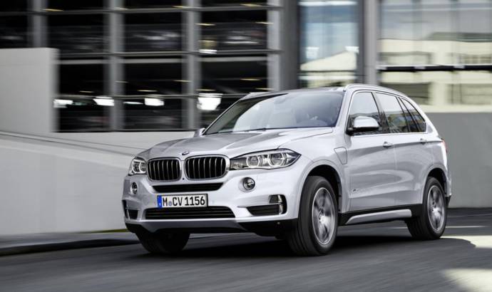 BMW X5 xDrive40e - First official video