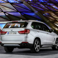 BMW X5 xDrive40e - Official pictures and details