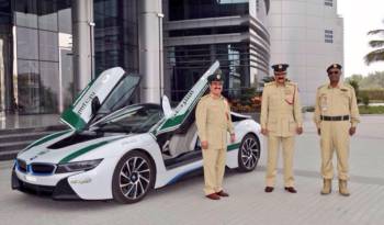 BMW i8 joins the Dubai police fleet