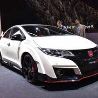 Geneva 2015 - Honda Civic Type R flexes its muscles