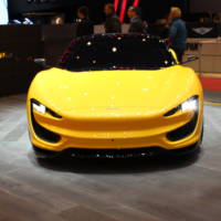 Magna Steyr Mila Plus revealed in Geneva