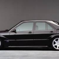 Mercedes-Benz 190 E Evo II celebrates 25 years of life