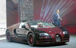 The first and the last Bugatti Veyron have shared the same stage in Geneva