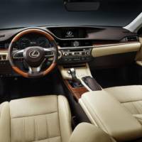 2016 Lexus ES facelift unveiled