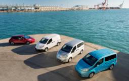Nissan Leaf and e-NV200 round up the largest electric car fleet