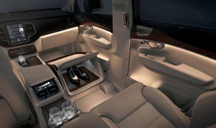 Volvo XC90 Lounge Concole Concept has only three seats