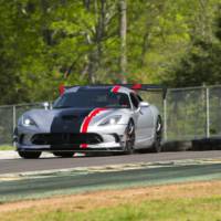 2016 Dodge Viper ACR official images and details