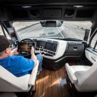 Freightliner Inspiration Truck is first legal autonomous car