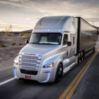 Freightliner Inspiration Truck is first legal autonomous car