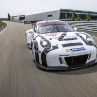 Porsche 911 GT3 R unveiled and ready for track