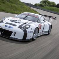 Porsche 911 GT3 R unveiled and ready for track