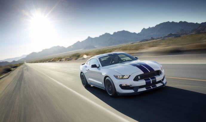 Shelby GT350 Mustang detailed