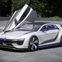 Volkswagen Golf GTE Sport Concept unveiled