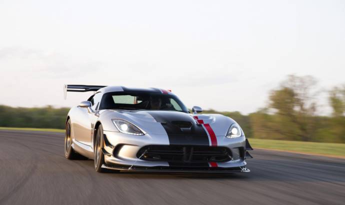 2016 Dodge Viper ACR official images and details