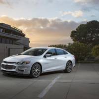 2016 Chevrolet Malibu weighs 300 pounds less