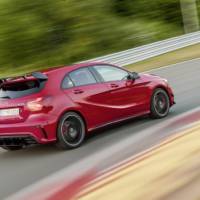 2016 Mercedes-AMG A45 unveiled