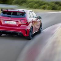 2016 Mercedes-AMG A45 unveiled