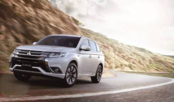 2016 Mitsubishi Outlander PHEV facelift introduced