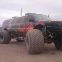 Ford Excursion - Monster truck or limousine?